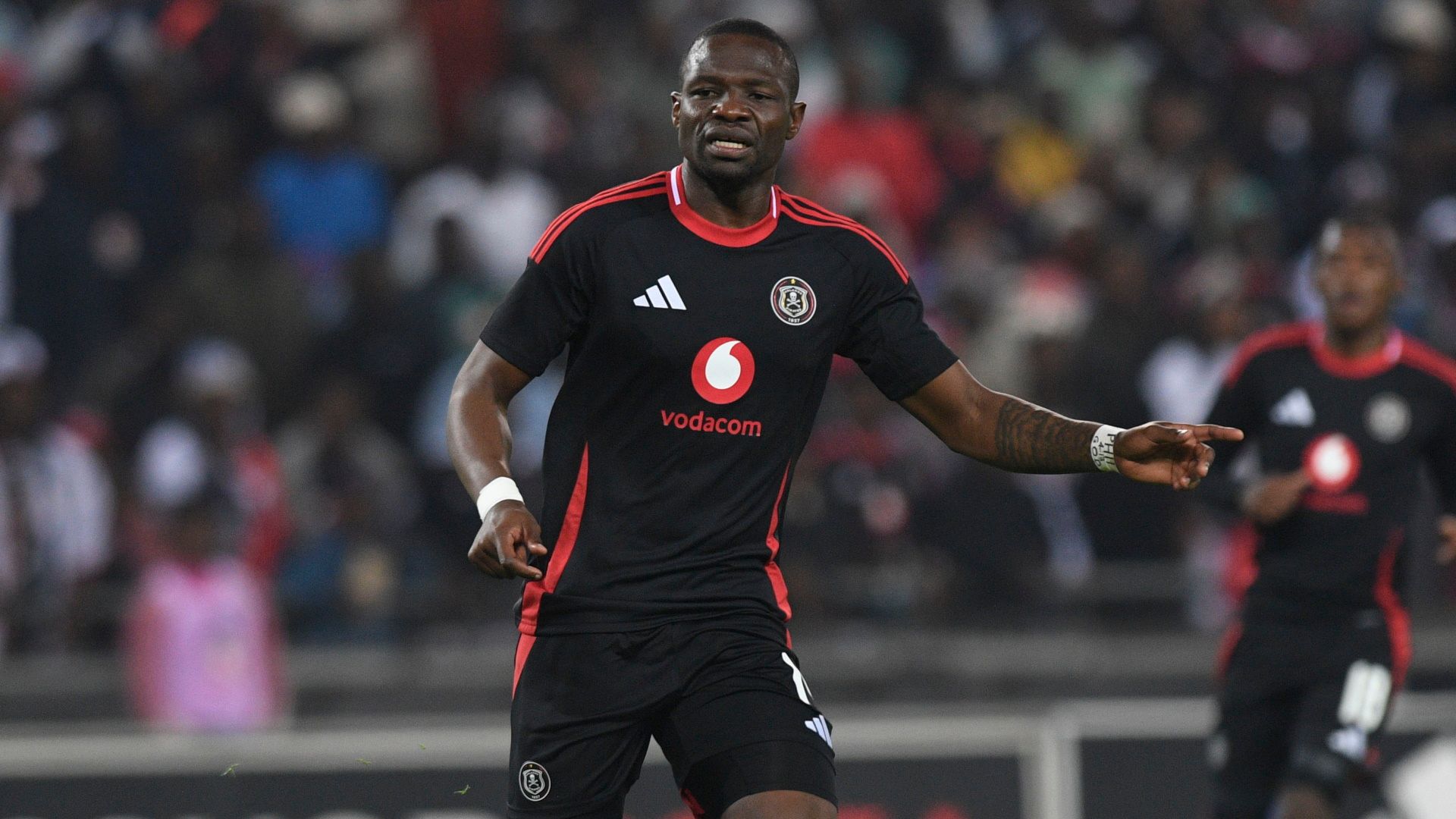 orlando-pirates-legend-encourages-bucs-striker-amid-uncertain-future